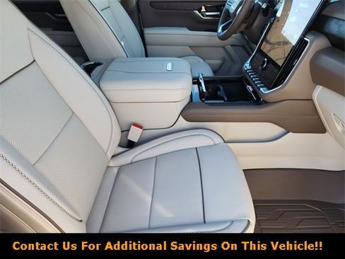 New 2026 GMC Yukon Denali w/ LPO, Floor Liner Package image 10