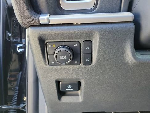 Used 2025 Ford Expedition Max Active AWD/4WD image 9