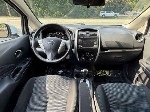 Used 2017 Nissan Versa Note SV FWD image 14