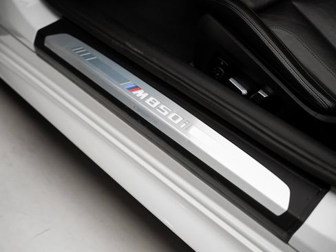 Used 2023 BMW M850i xDrive Convertible AWD/4WD image 61