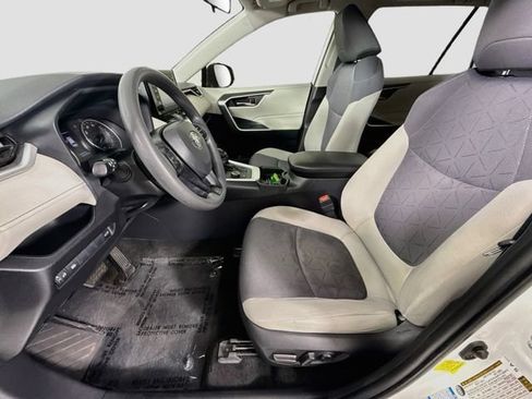 Used 2019 Toyota RAV4 XLE w/ Convenience Package AWD/4WD image 20