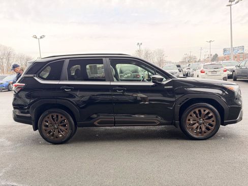 Used 2025 Subaru Forester Sport image 6