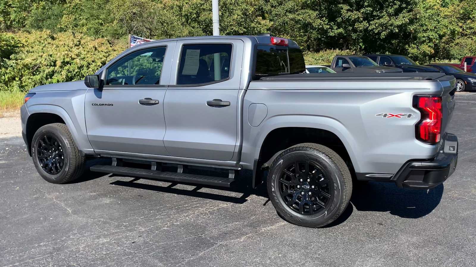 Certified 2025 Chevrolet Colorado W/T AWD/4WD image 6
