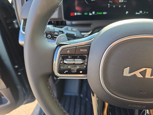 New 2026 Kia Carnival SX image 19