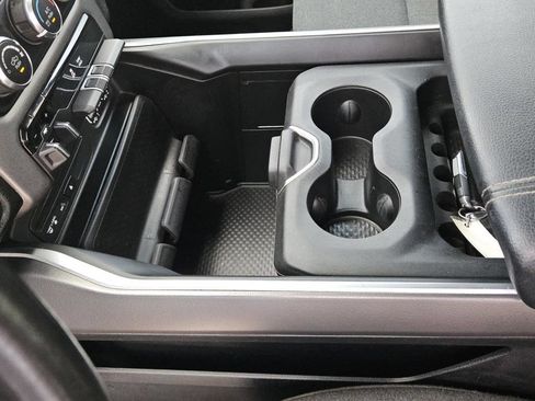 Used 2019 RAM 1500 Big Horn RWD image 33