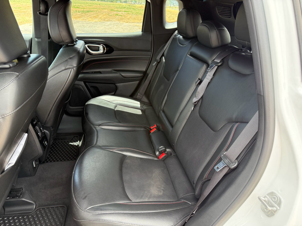 Used 2023 Jeep Compass Trailhawk AWD/4WD image 27