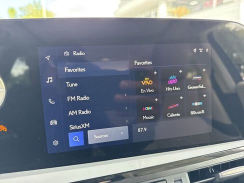 Certified 2025 Lexus ES 350 w/ Premium Package FWD image 16