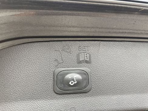 Used 2016 Ford Escape Titanium w/ Equipment Group 301A image 18