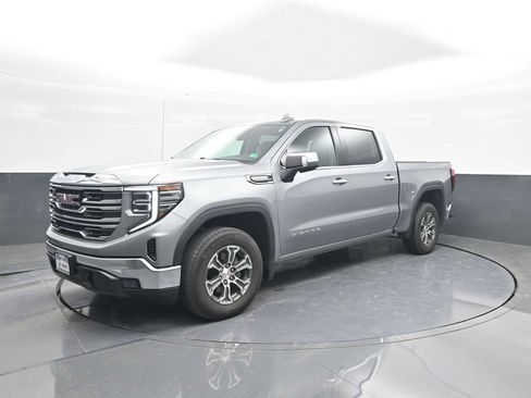 Used 2025 GMC Sierra 1500 SLT AWD/4WD image 4