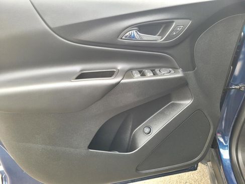 Used 2022 Chevrolet Equinox LT image 16
