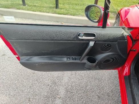 Used 2006 MAZDA MX-5 Miata Touring image 17