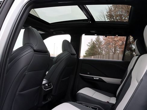 New 2026 Lexus TX 350 350 F SPORT Handling image 17