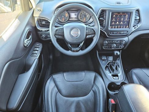 Used 2023 Jeep Cherokee Altitude Lux image 10