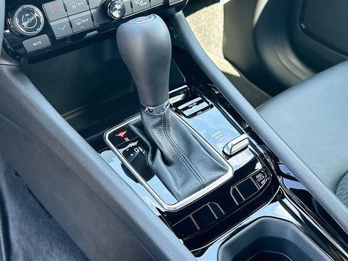 New 2026 Jeep Compass Latitude image 11