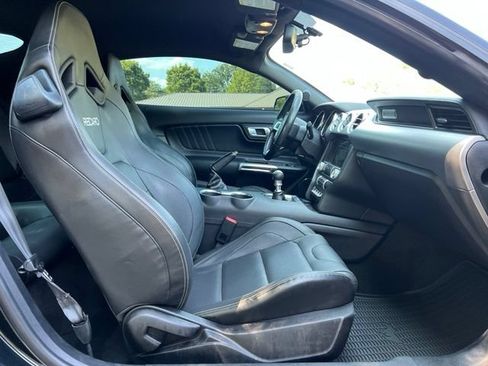 Used 2018 Ford Mustang GT Premium RWD image 14