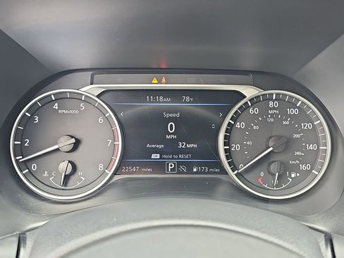 Used 2024 Nissan Sentra SV image 18