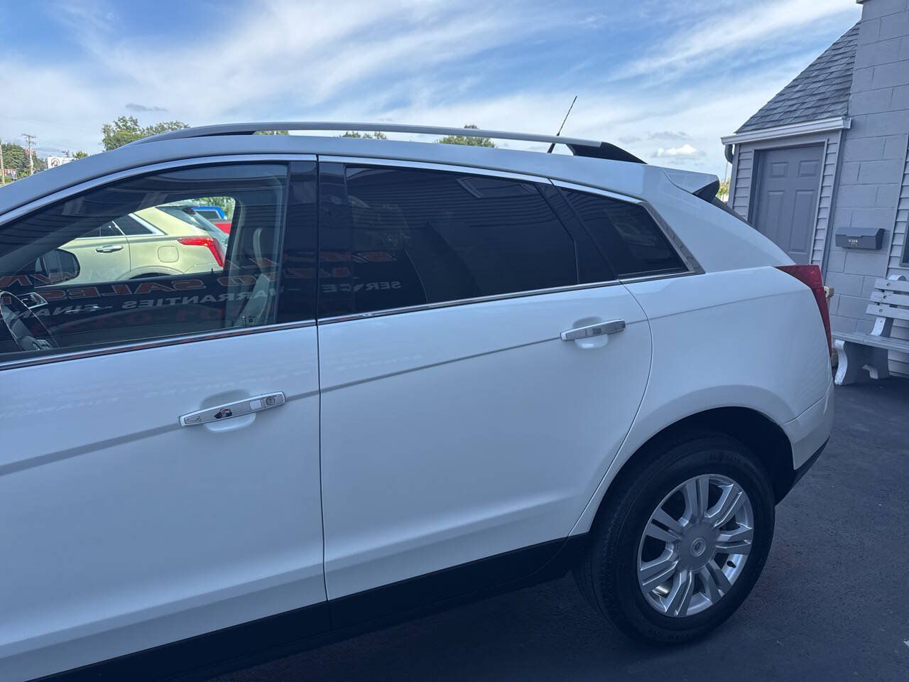 Used 2011 Cadillac SRX Luxury AWD/4WD image 5