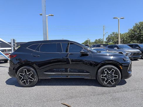 Used 2023 Chevrolet Blazer RS w/ Driver Confidence II Package AWD/4WD image 2