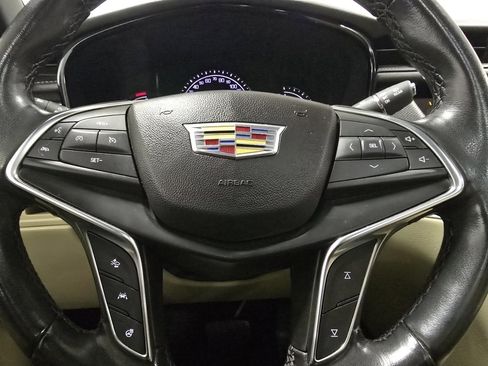Used 2019 Cadillac XT5 Luxury image 28