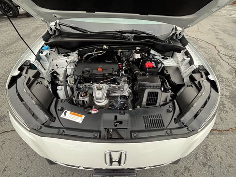Used 2025 Honda HR-V LX image 19