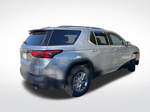 Certified 2023 Chevrolet Traverse LT image 3