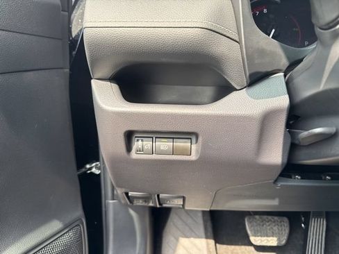 Used 2025 Toyota RAV4 LE AWD/4WD image 19