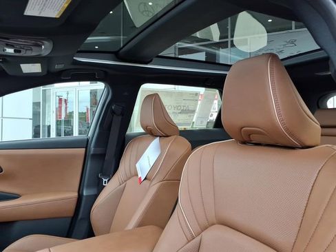 New 2026 Toyota Crown Signia w/ Advanced Technology Package AWD/4WD image 14