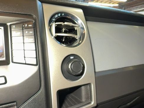 Used 2013 Ford F150 XLT w/ XLT Chrome Pkg AWD/4WD image 32