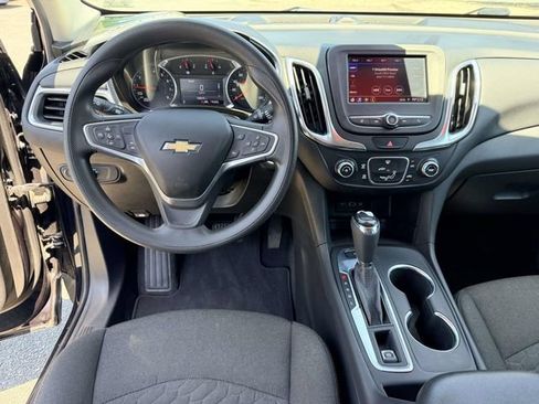 Used 2020 Chevrolet Equinox LT AWD/4WD image 17