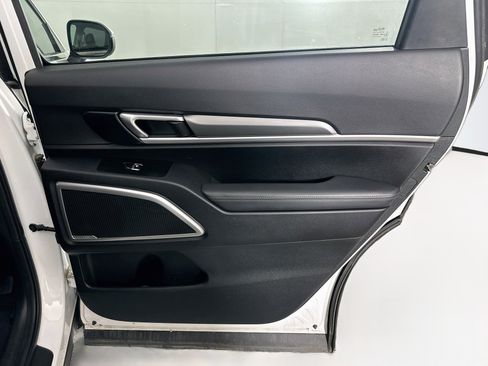 Used 2020 Kia Telluride S w/ S 8 Passenger Seating Package FWD image 31