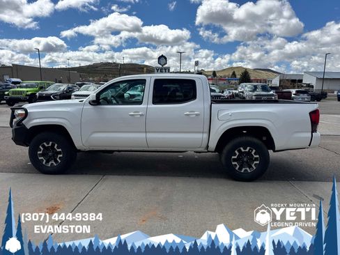 Used 2020 Toyota Tacoma SR AWD/4WD image 6