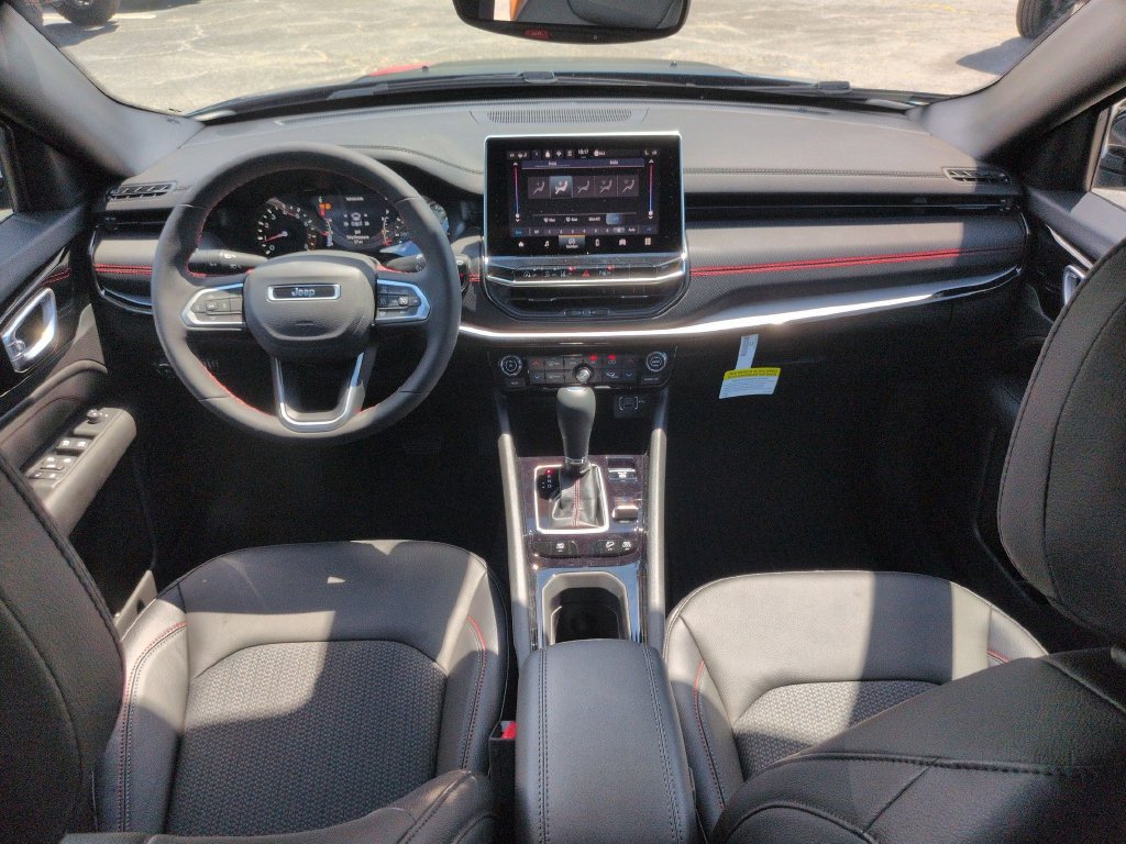 New 2026 Jeep Compass Trailhawk AWD/4WD image 28