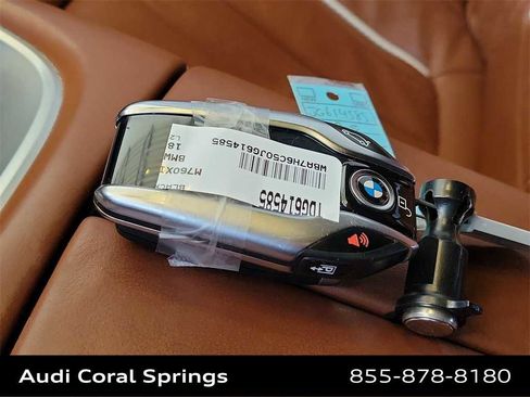 Used 2018 BMW M760i xDrive image 20