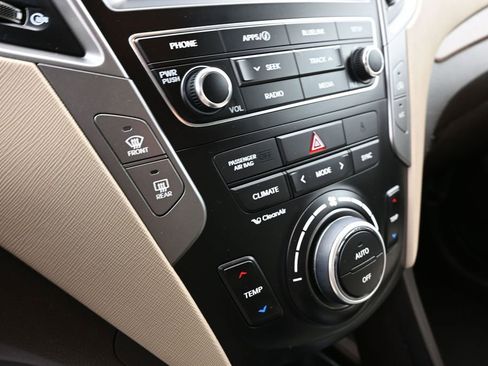 Used 2018 Hyundai Santa Fe Sport 2.0T FWD image 13