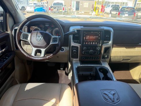 Used 2016 RAM 3500 Laramie w/ Convenience Group AWD/4WD image 21