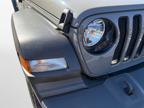 Certified 2022 Jeep Wrangler Unlimited Sport image 21