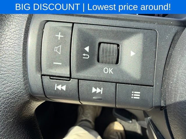 Used 2023 Nissan Rogue S FWD image 35