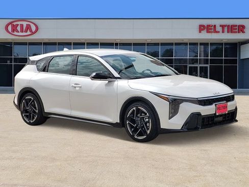 New 2026 Kia K4 EX FWD image 1