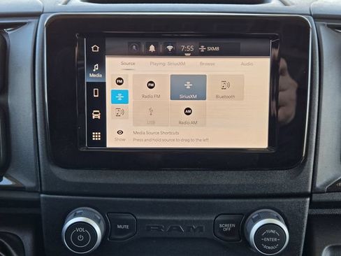 Used 2025 RAM ProMaster 2500 FWD image 17