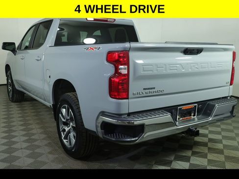 Used 2024 Chevrolet Silverado 1500 LT image 4