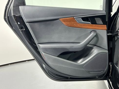 Used 2025 Audi A4 2.0T Premium image 14