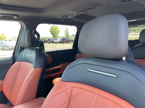 New 2027 Kia Telluride SX w/ Towing Package FWD image 23