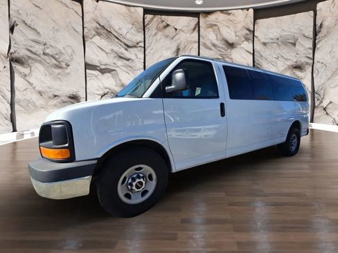 Used 2016 GMC Savana 3500 LS RWD image 5