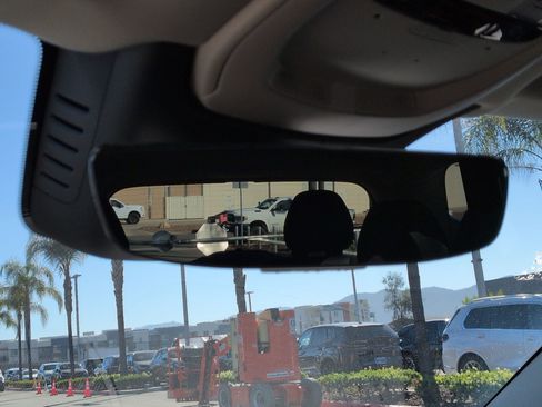 Used 2025 Volvo XC90 B5 Ultra w/ Protection Package Premier image 27