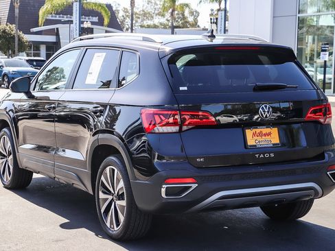Used 2023 Volkswagen Taos SE FWD image 9