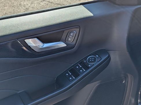 Certified 2025 Ford Escape ST-Line image 15