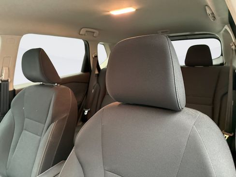 Used 2023 Nissan Rogue S AWD/4WD image 11