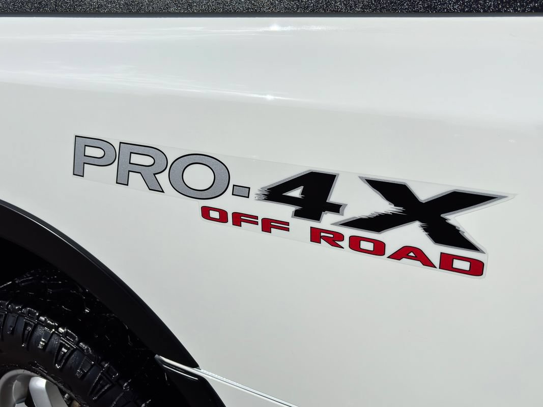 Used 2010 Nissan Titan PRO-4X AWD/4WD image 15