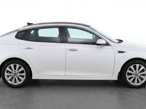 Used 2016 Kia Optima EX w/ Premium Package image 3