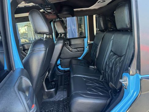 Used 2018 Jeep Wrangler Unlimited Sport S image 9